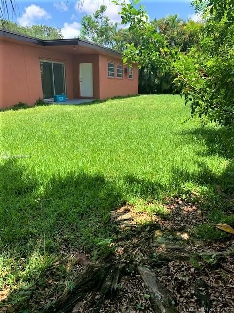 Recently Rented: $2,550 (3 beds, 2 baths, 2577 Square Feet)
