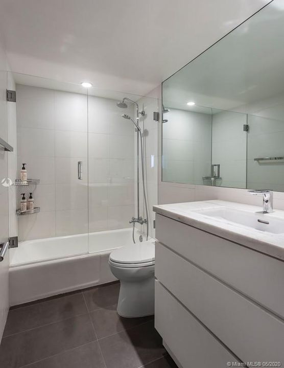 2nd Full Bathroom