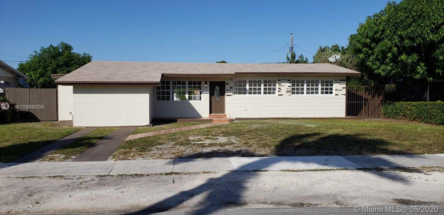 Vendido Recientemente: $390,000 (3 camas, 2 baños, 1607 Pies cuadrados)