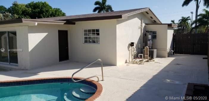 Vendido Recientemente: $390,000 (3 camas, 2 baños, 1607 Pies cuadrados)