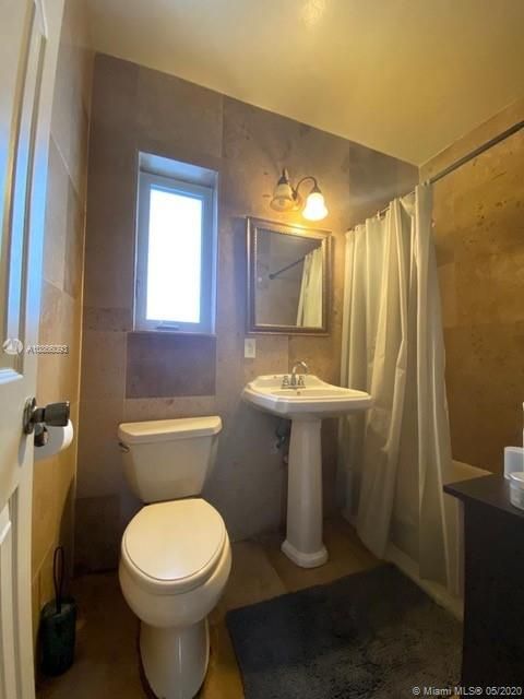 Recently Rented: $2,550 (2 beds, 2 baths, 1168 Square Feet)