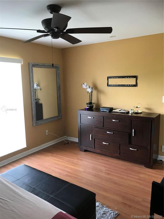 Recently Sold: $131,500 (2 beds, 2 baths, 1180 Square Feet)