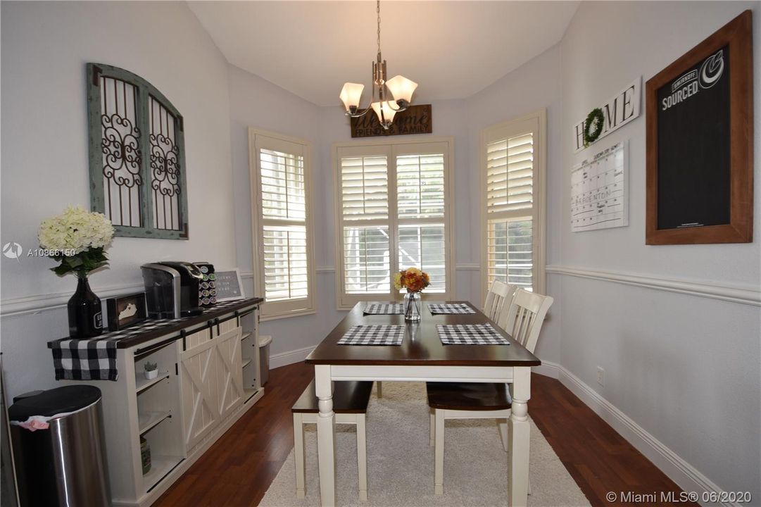 Recently Sold: $520,000 (4 beds, 2 baths, 2360 Square Feet)