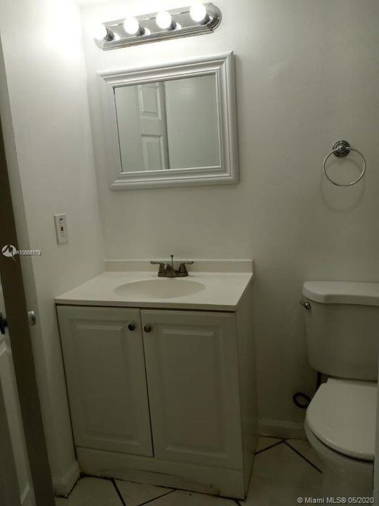 Recently Rented: $925 (1 beds, 1 baths, 495 Square Feet)