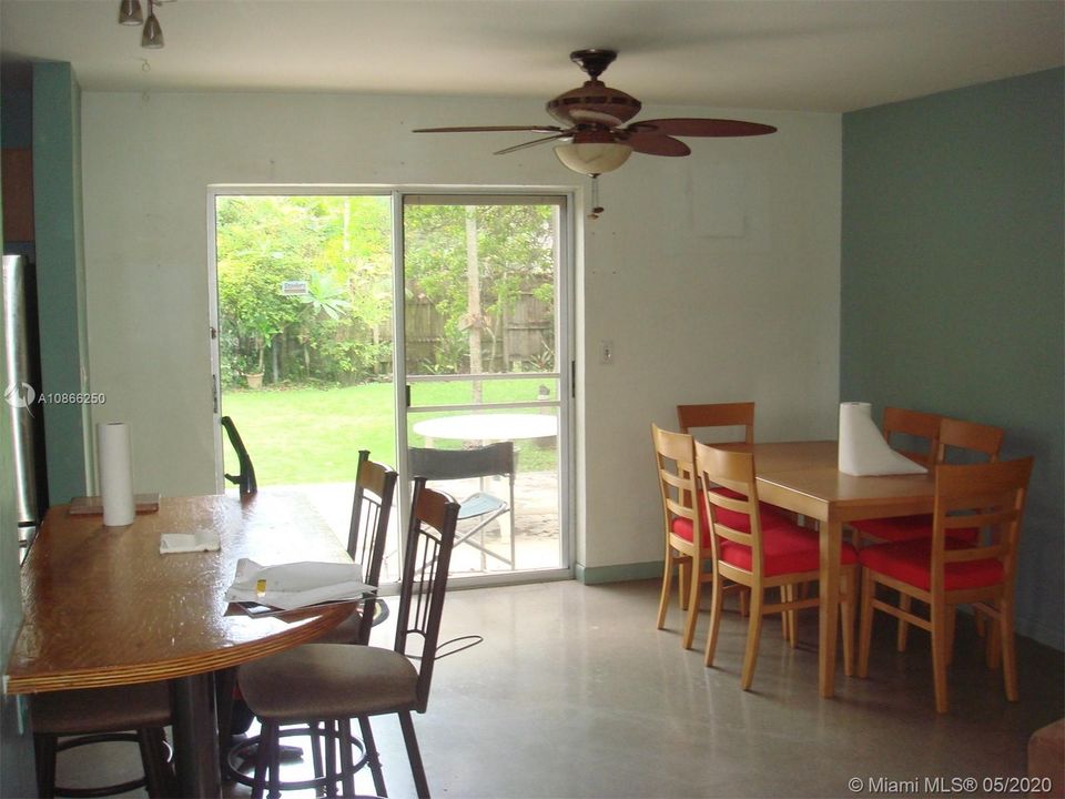 Vendido Recientemente: $225,000 (2 camas, 1 baños, 968 Pies cuadrados)