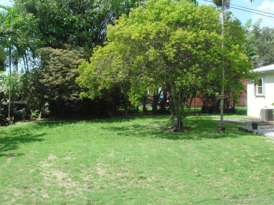 Vendido Recientemente: $225,000 (2 camas, 1 baños, 968 Pies cuadrados)