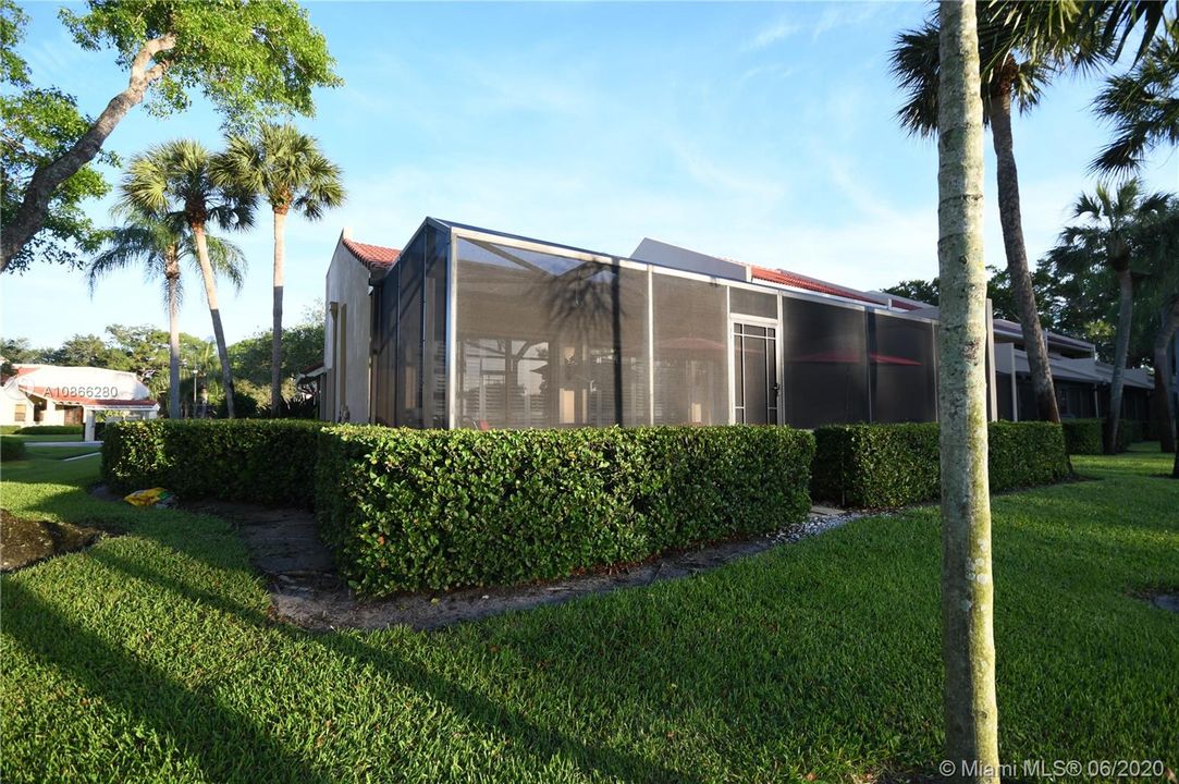 Vendido Recientemente: $385,000 (3 camas, 2 baños, 1530 Pies cuadrados)