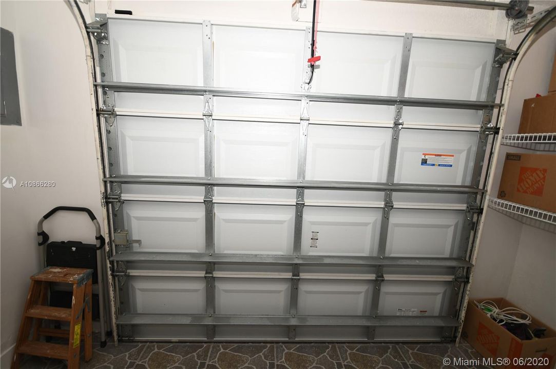 Vendido Recientemente: $385,000 (3 camas, 2 baños, 1530 Pies cuadrados)
