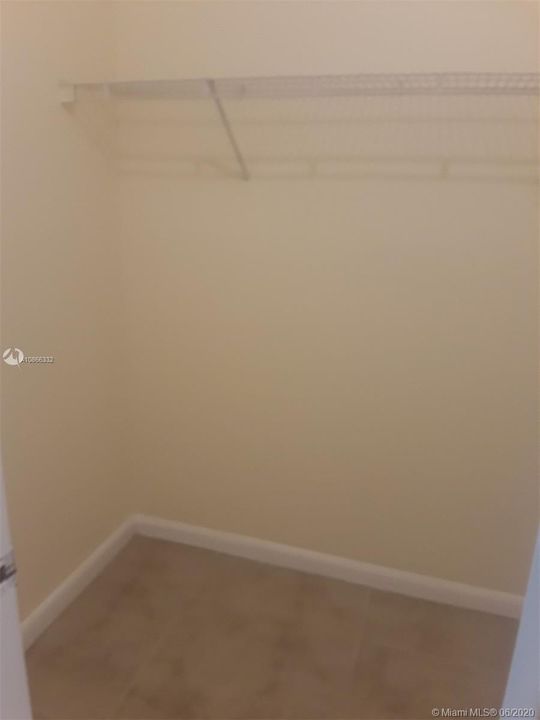 Recientemente alquilado: $995 (1 camas, 1 baños, 606 Pies cuadrados)