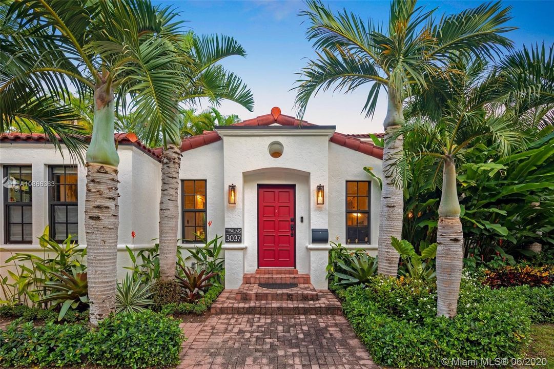 Recently Sold: $1,500,000 (3 beds, 3 baths, 1637 Square Feet)