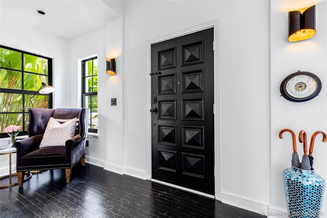 Recently Sold: $1,500,000 (3 beds, 3 baths, 1637 Square Feet)