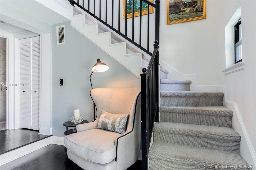 Recently Sold: $1,500,000 (3 beds, 3 baths, 1637 Square Feet)