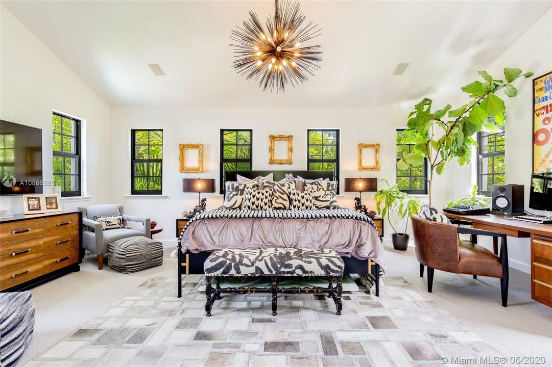 Recently Sold: $1,500,000 (3 beds, 3 baths, 1637 Square Feet)