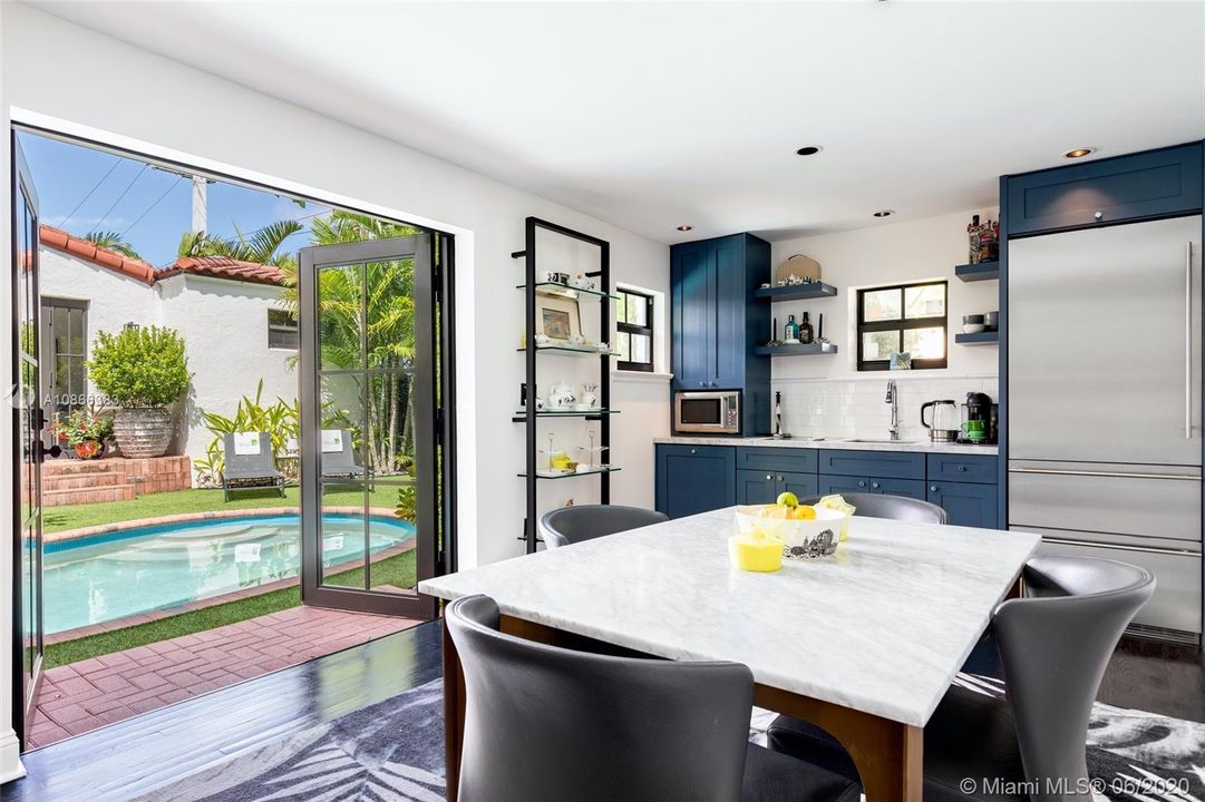 Recently Sold: $1,500,000 (3 beds, 3 baths, 1637 Square Feet)