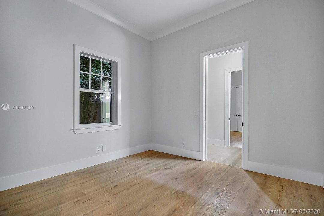 Second bedroom with Jack & Jill bathroom