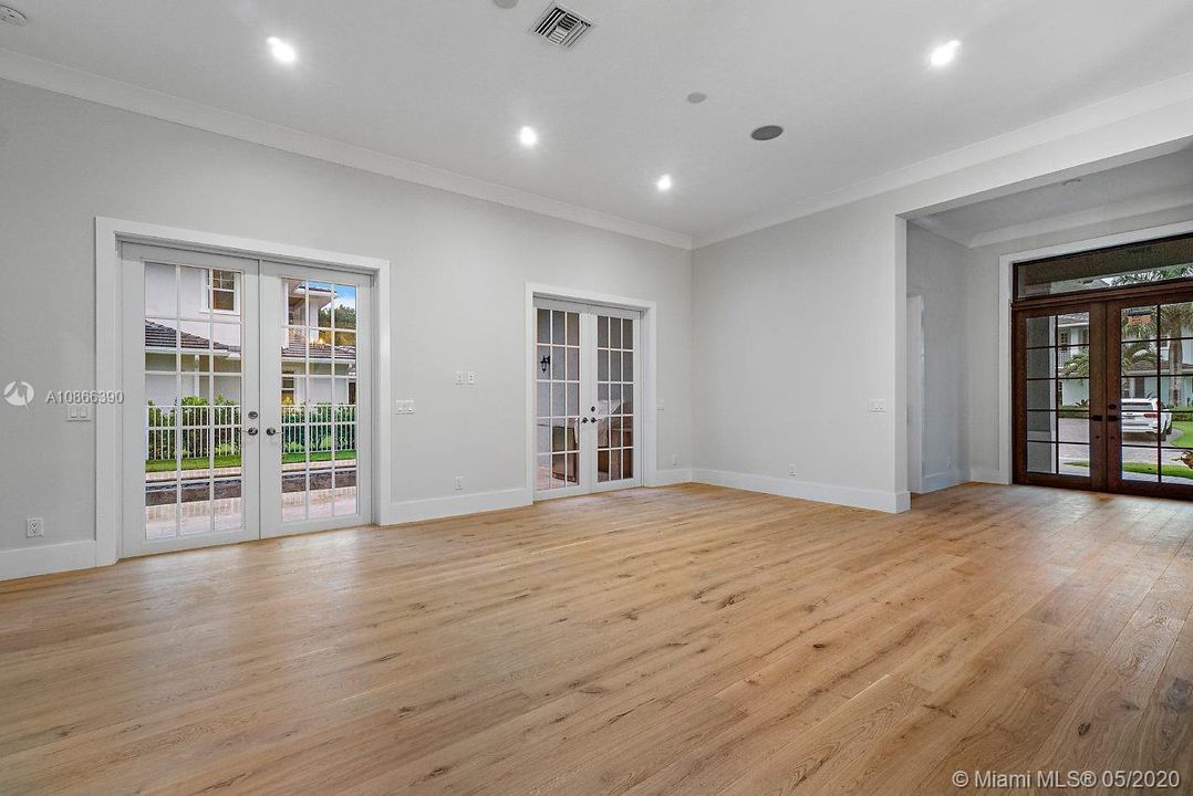 Great room with 2 french doors to patio and foyer entry