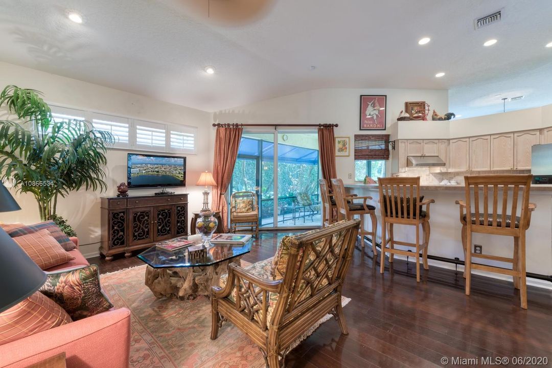 Family room/ bar
