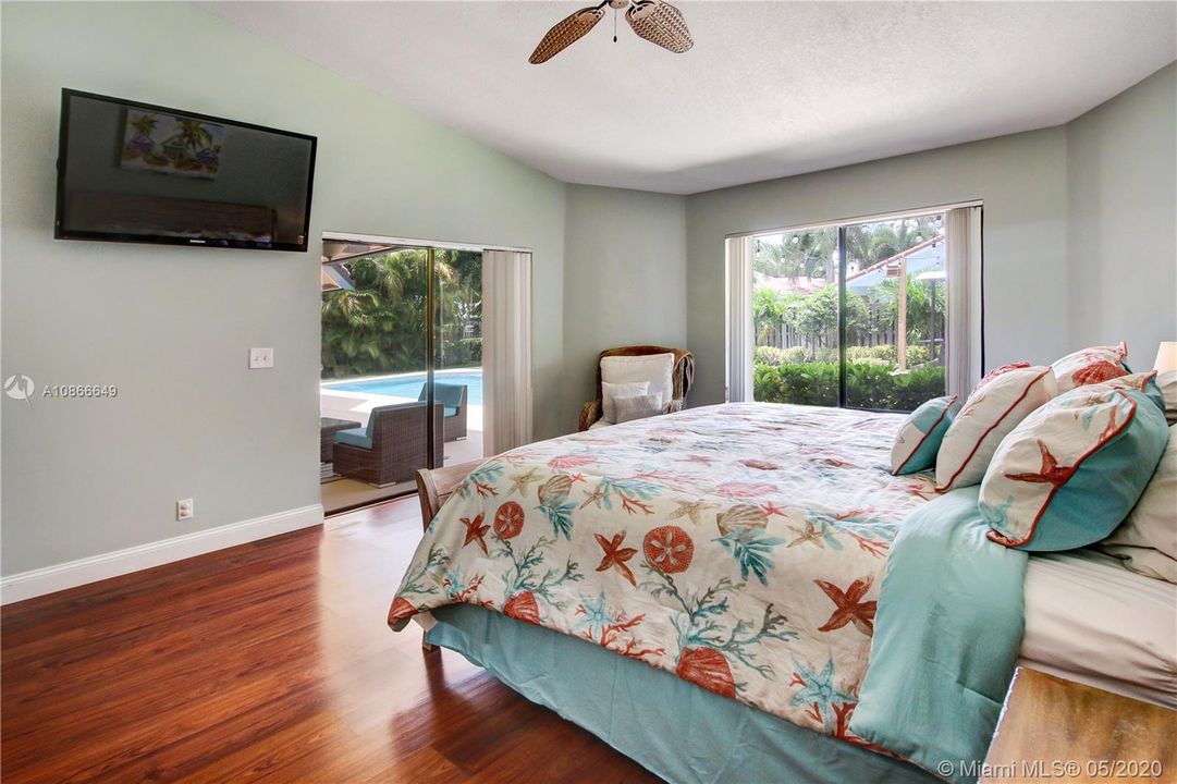 Recently Sold: $525,000 (4 beds, 3 baths, 2623 Square Feet)