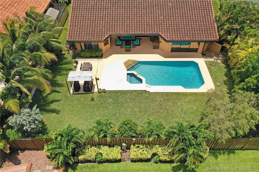 Recently Sold: $525,000 (4 beds, 3 baths, 2623 Square Feet)