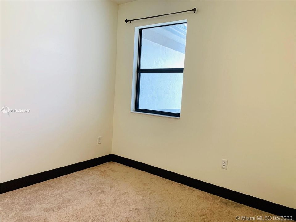 最近租的: $2,550 (3 贝兹, 2 浴室, 1588 平方英尺)