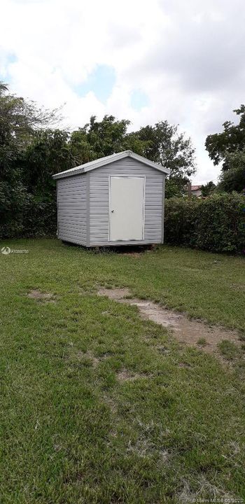 Shed
