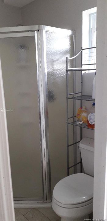 Guest house bath
