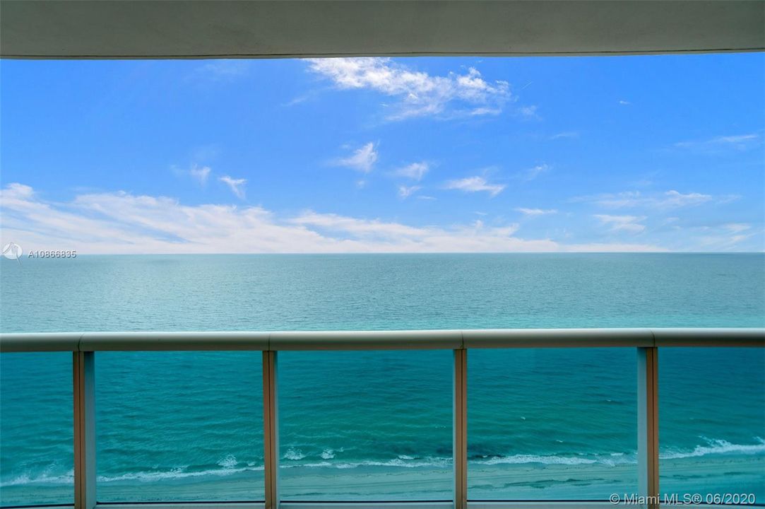 Recently Sold: $1,900,000 (3 beds, 3 baths, 3395 Square Feet)