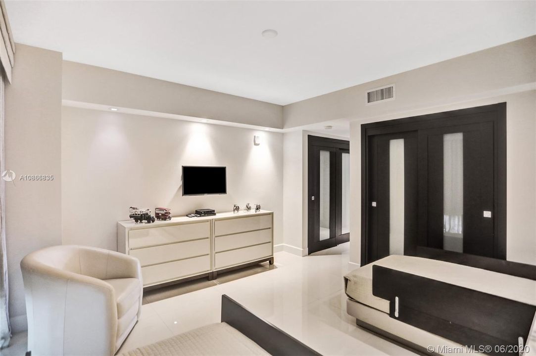 Third bedroom.