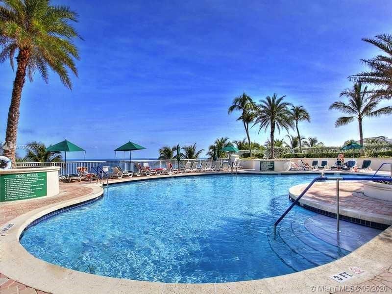 Recently Sold: $1,350,000 (3 beds, 2 baths, 1977 Square Feet)