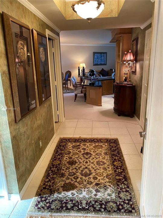 Recently Sold: $1,350,000 (3 beds, 2 baths, 1977 Square Feet)
