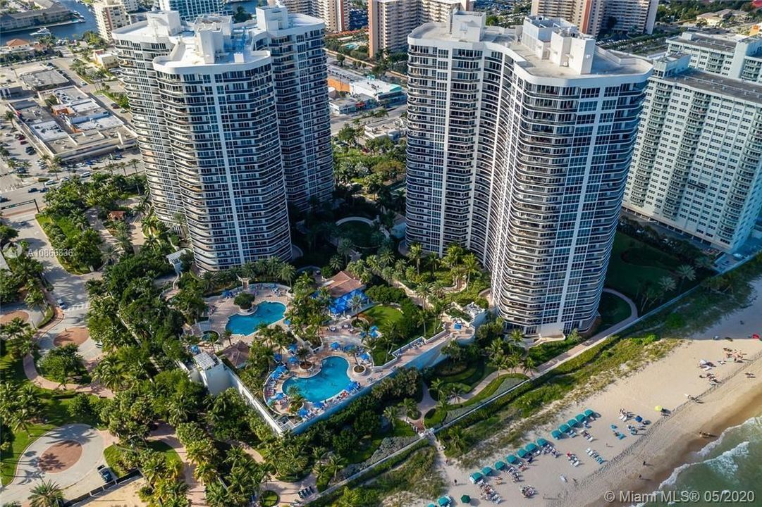 Recently Sold: $1,350,000 (3 beds, 2 baths, 1977 Square Feet)