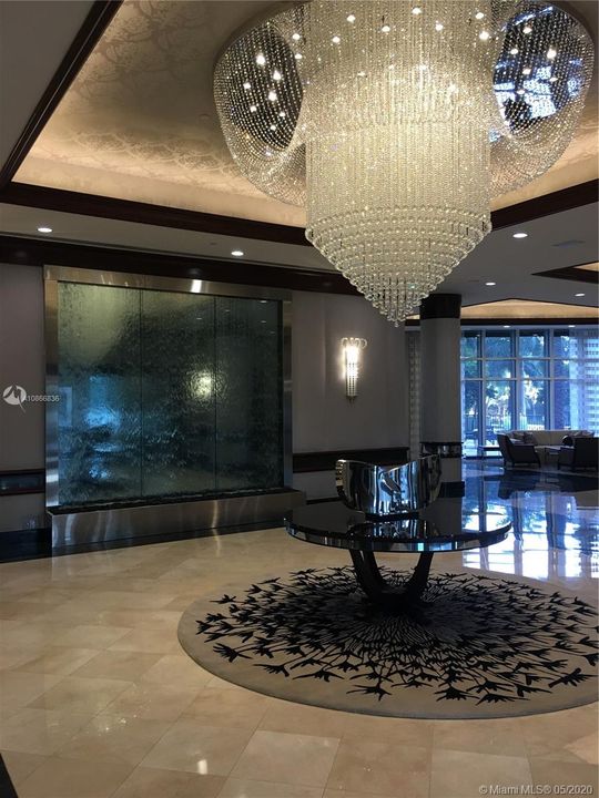 Recently Sold: $1,350,000 (3 beds, 2 baths, 1977 Square Feet)