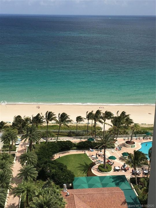 Recently Sold: $1,350,000 (3 beds, 2 baths, 1977 Square Feet)