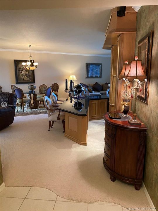 Recently Sold: $1,350,000 (3 beds, 2 baths, 1977 Square Feet)