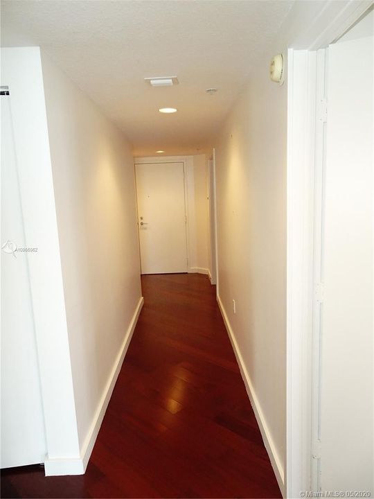 Recently Sold: $560,900 (2 beds, 2 baths, 1400 Square Feet)