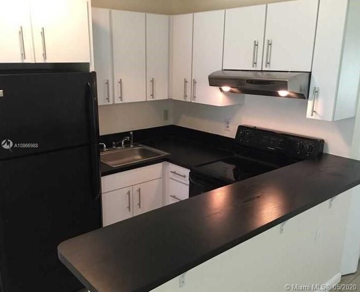 Recently Rented: $1,000 (1 beds, 1 baths, 427 Square Feet)
