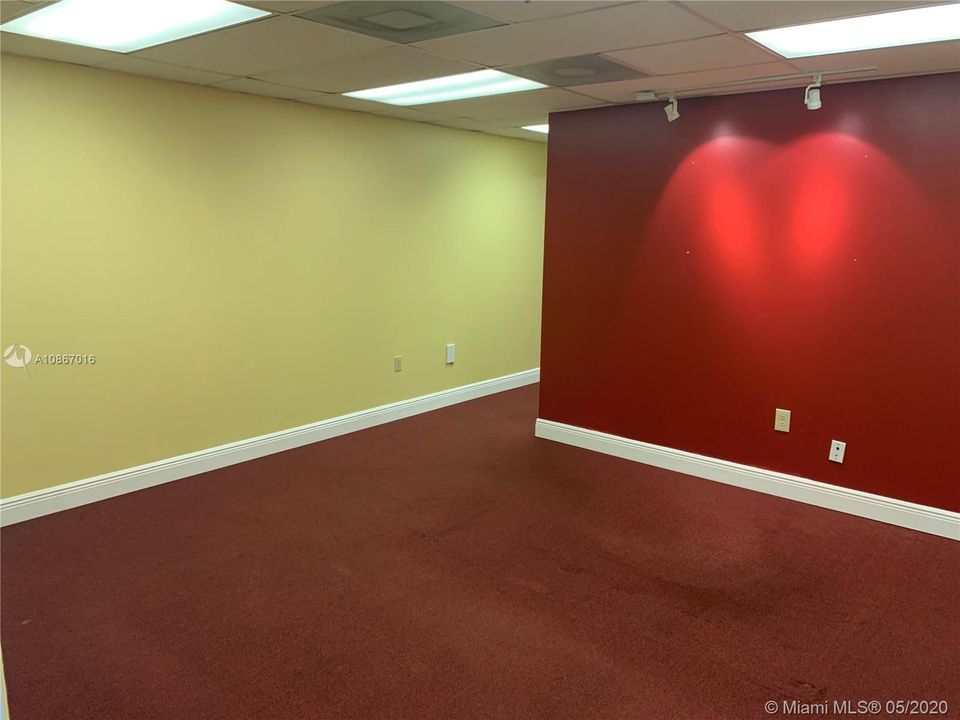 Recently Sold: $120,000 (0 beds, 0 baths, 476 Square Feet)