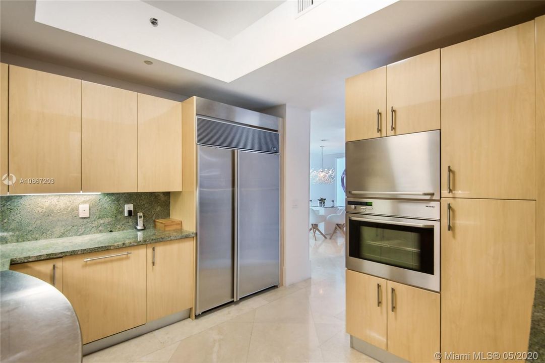 Recientemente alquilado: $18,500 (3 camas, 3 baños, 2122 Pies cuadrados)