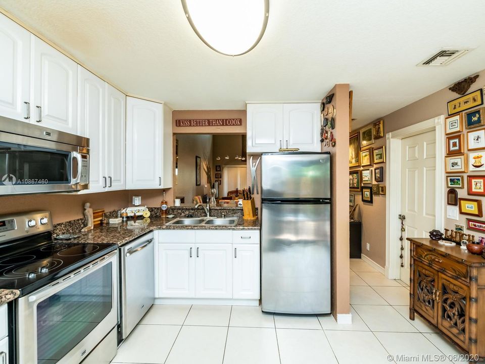 Large updated kitchen
