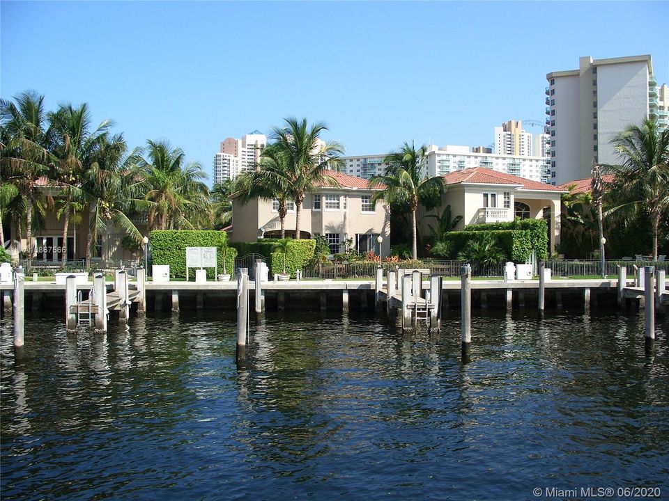 PRIVATE WATERFRONT POOL HOME with DOCK