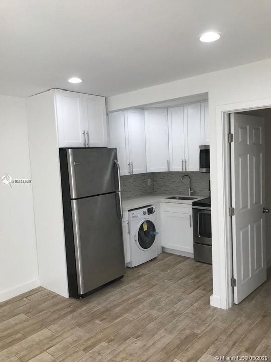 Recently Rented: $1,250 (1 beds, 1 baths, 0 Square Feet)