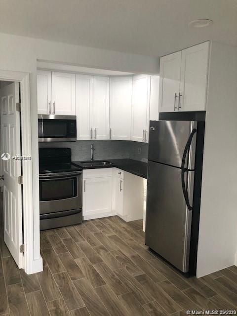 Recently Rented: $1,250 (1 beds, 1 baths, 0 Square Feet)