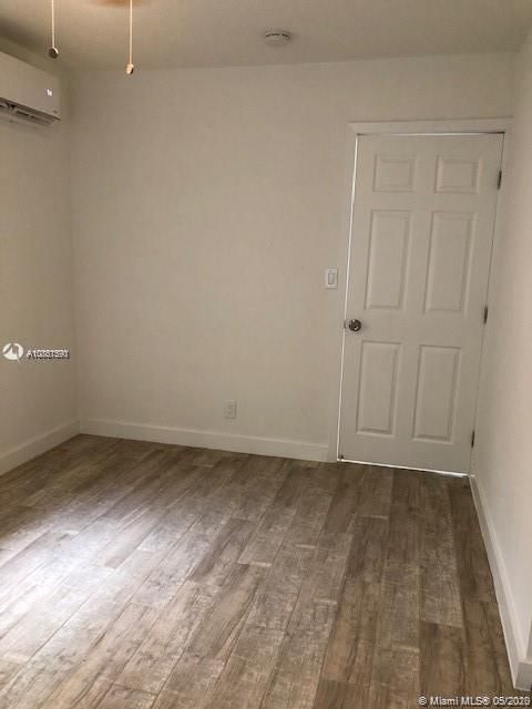 Recently Rented: $1,250 (1 beds, 1 baths, 0 Square Feet)