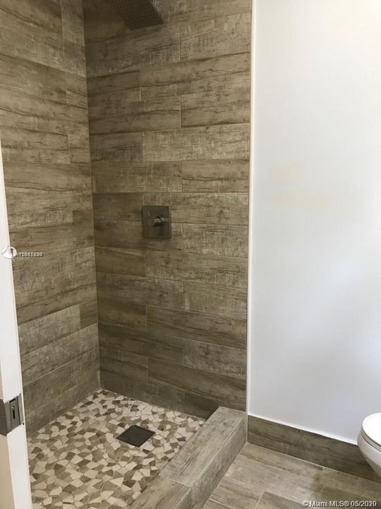 Recently Rented: $1,250 (1 beds, 1 baths, 0 Square Feet)