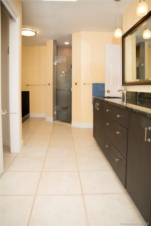Recently Sold: $710,000 (5 beds, 3 baths, 3367 Square Feet)