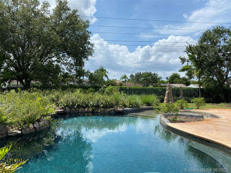 Recently Sold: $710,000 (5 beds, 3 baths, 3367 Square Feet)