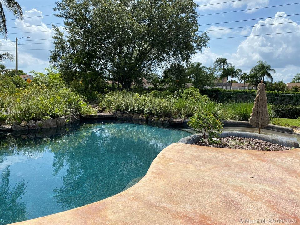 Recently Sold: $710,000 (5 beds, 3 baths, 3367 Square Feet)