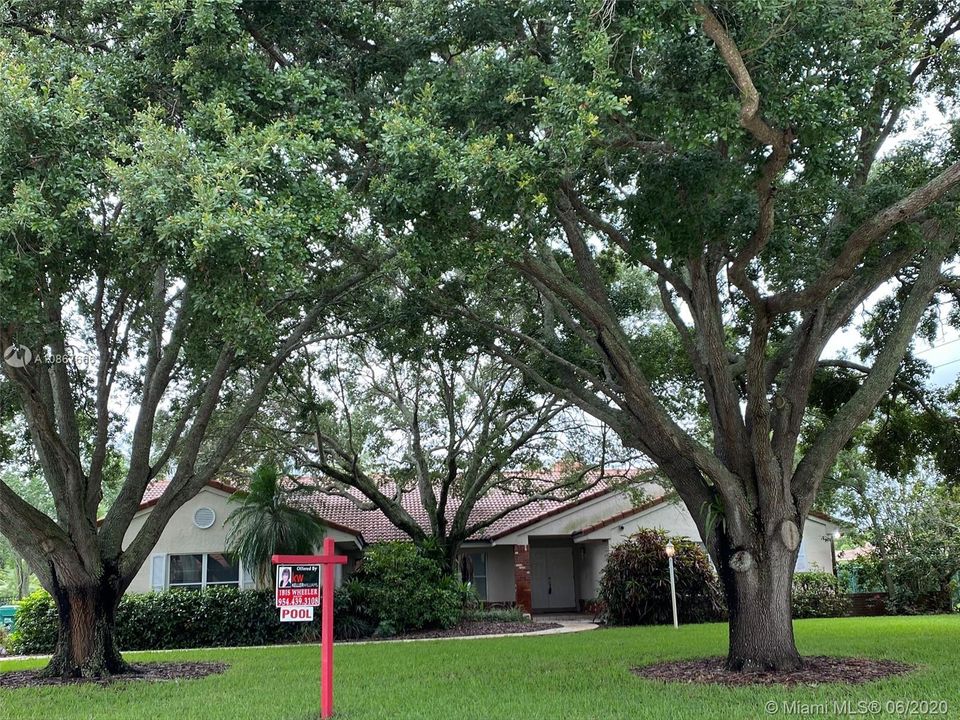 Recently Sold: $710,000 (5 beds, 3 baths, 3367 Square Feet)