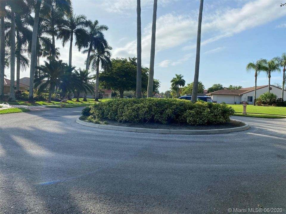 Recently Sold: $710,000 (5 beds, 3 baths, 3367 Square Feet)