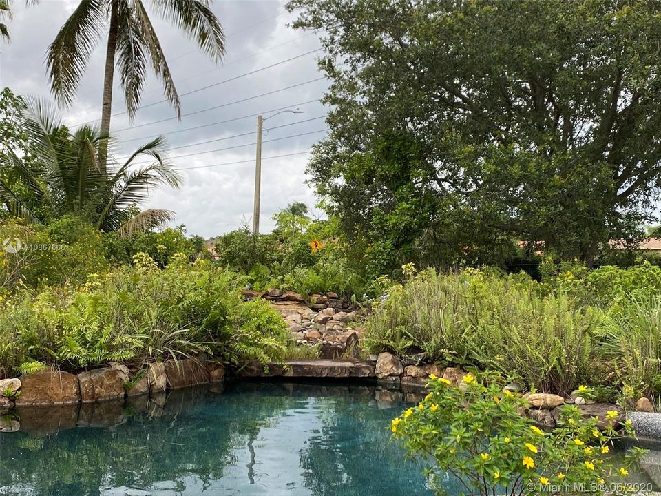 Recently Sold: $710,000 (5 beds, 3 baths, 3367 Square Feet)